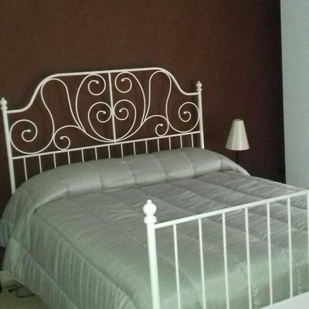 Casa Family & Friends Bed & Breakfast Salerno Bagian luar foto