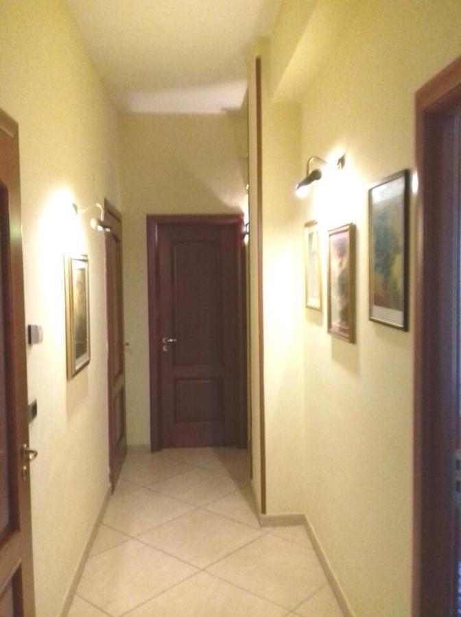 Casa Family & Friends Bed & Breakfast Salerno Bagian luar foto